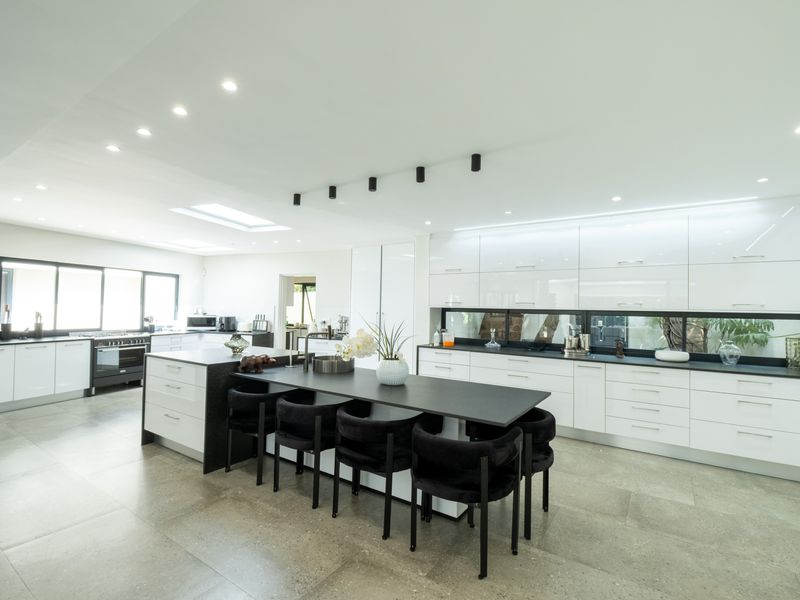 Inanda, A distinguished Family Home Designed for Living & Entertaining - Photo 4