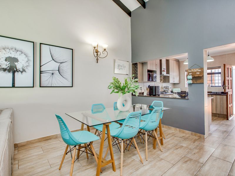 Exquisite Bryanston East Townhouse Offering Modern Elegance Throughout - Photo 6