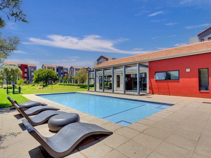 One Bedroom Second Floor Modern Apartment - Photo 8