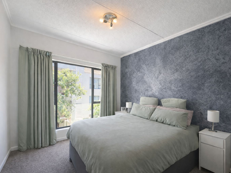 One Bedroom First Floor Apartment - Photo 6