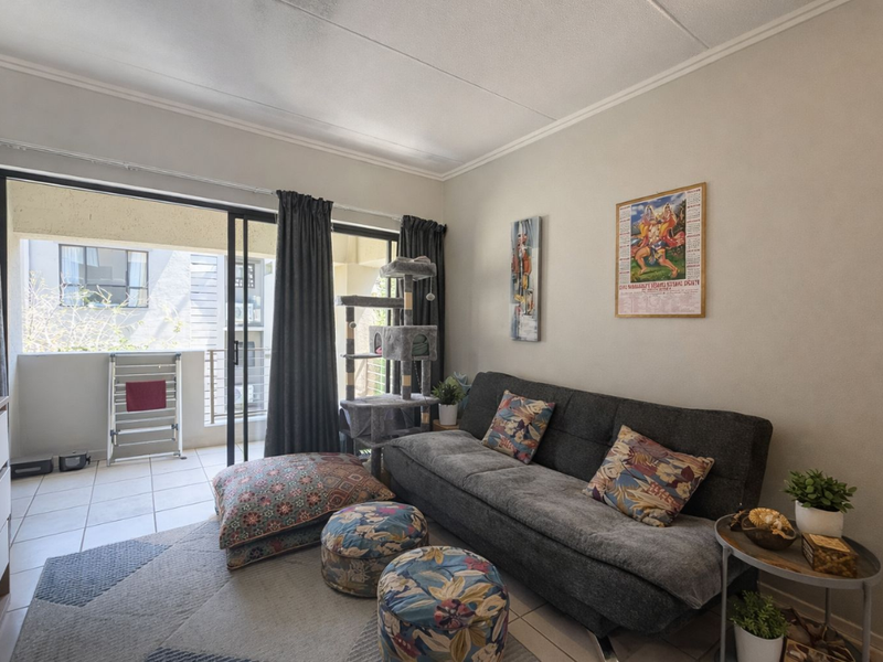 One Bedroom First Floor Apartment - Photo 4