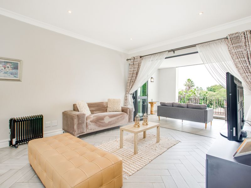 Where Elegance Meets Convenience – Your Bryanston Apartment Awaits - Photo 10