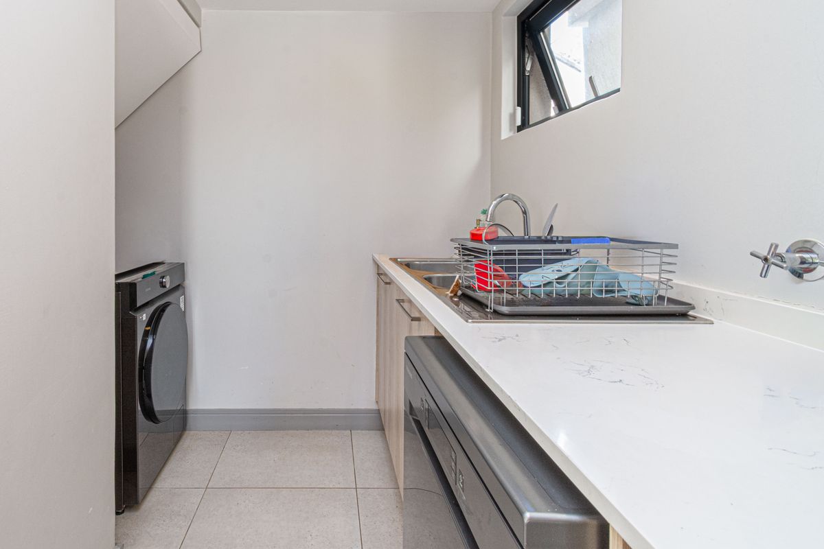 Where Modern Design Meets Timeless Luxury In Bryanston East - Photo 5