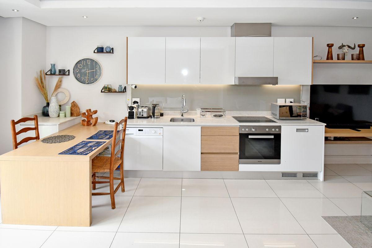 FURNISHED STUDIO FOR SALE AT METROPOLIS ON PARK - Photo 4