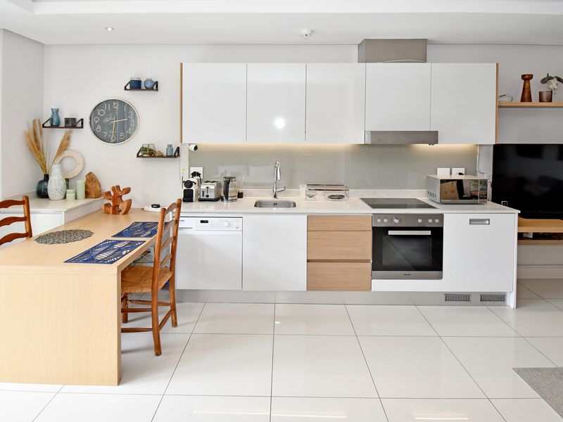 FURNISHED STUDIO FOR SALE AT METROPOLIS ON PARK - Photo 4