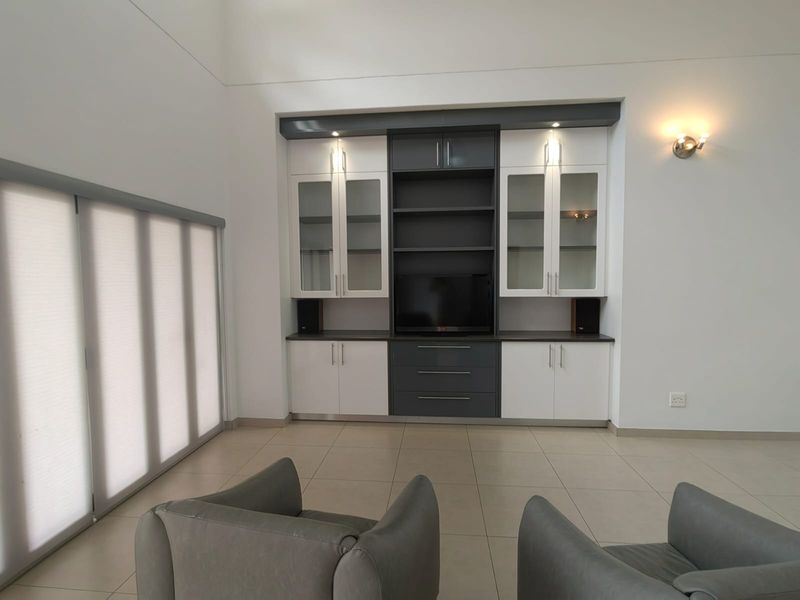3 Bedroom Single-Storey Cluster for Sale in Essexwold - Photo 7