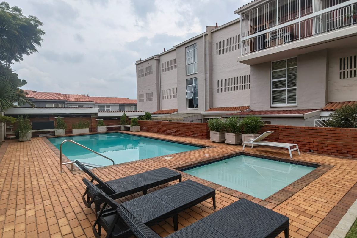 3 Bedroom Apartment for Sale in St Andrews - Photo 2