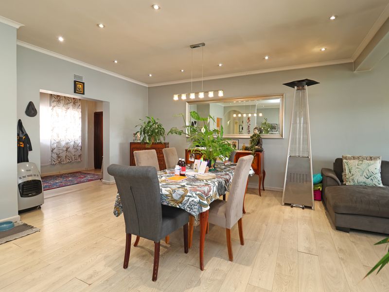 3 Bedroom Apartment for Sale in St Andrews - Photo 9