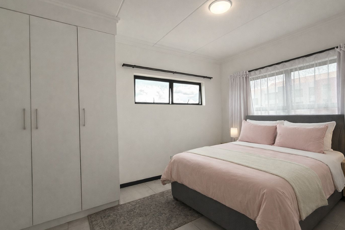 One Bedroom Modern Apartment - Photo 5