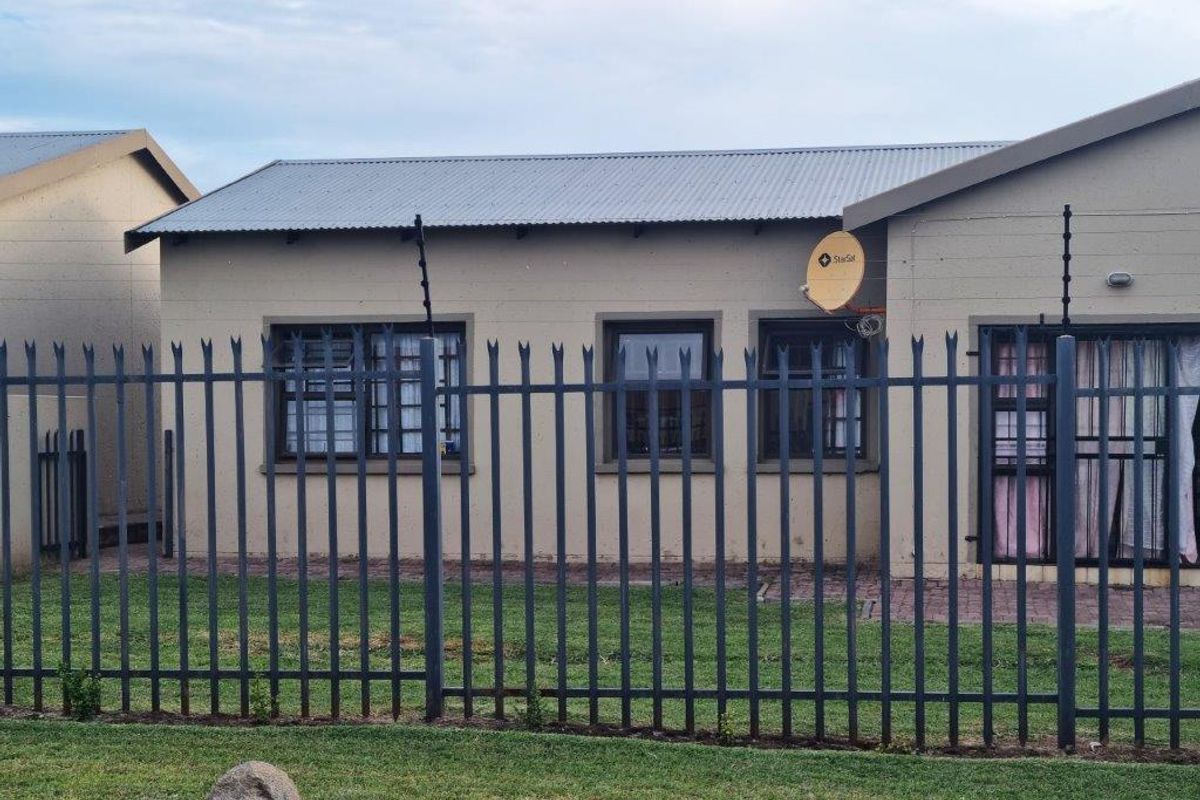 Brits – Modern Living in a Growing Economic Hub - Photo 4