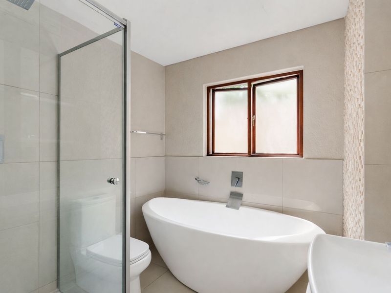 2 Bedroom 1 Bathroom Home with Inverter - Photo 8