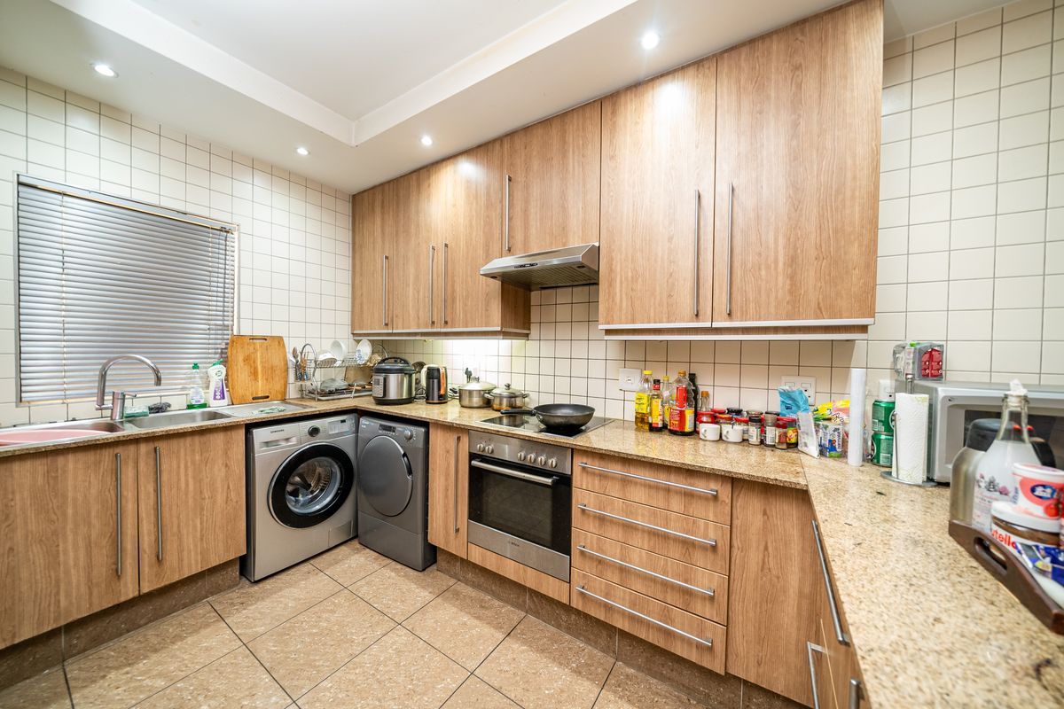 2 BEDROOM FURNISHED APARTMENT FOR SALE AT BEDFORD SQUARE - Photo 5