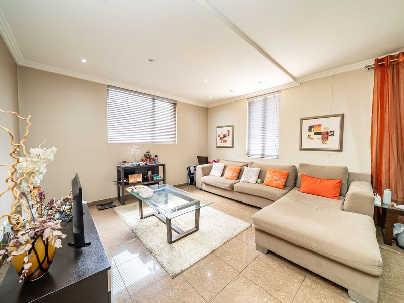 2 BEDROOM FURNISHED APARTMENT FOR SALE AT BEDFORD SQUARE - Photo 6