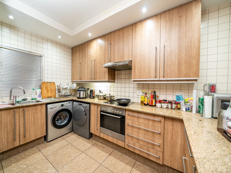 2 BEDROOM FURNISHED APARTMENT FOR SALE AT BEDFORD SQUARE - Photo 5