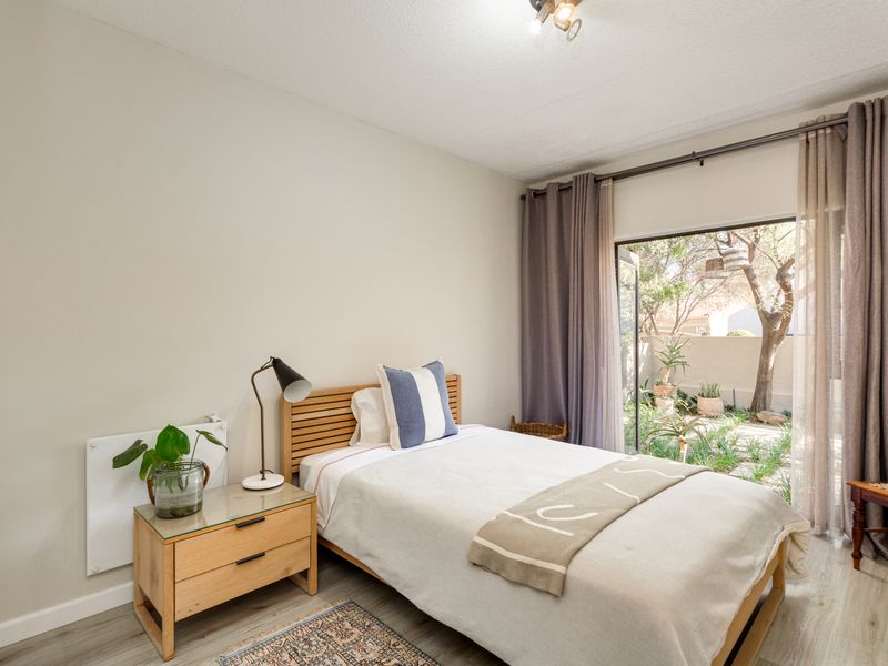 3 Bedroom 2 Bathroom Lonehill Village Estate - Photo 10