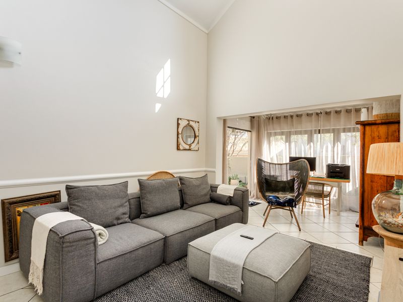 3 Bedroom 2 Bathroom Lonehill Village Estate - Photo 7