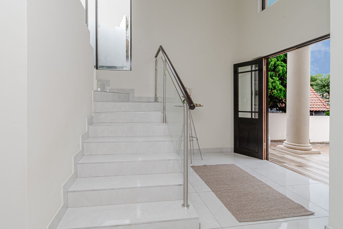 4 Bedroom Family Home in Fernbrook Estate - Photo 2