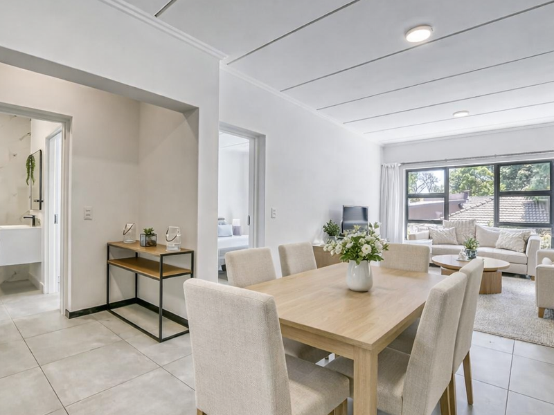 Ultra-Modern 2 Bed, 2 Bath Apartment to Rent in Key West Bryanston - Photo 2