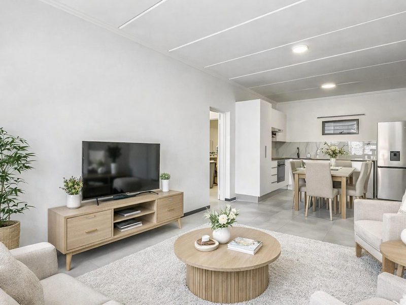 Ultra-Modern 2 Bed, 2 Bath Apartment to Rent in Key West Bryanston - Photo 4