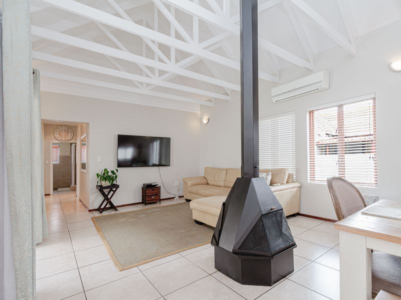 A Beautifully Designed 3 Bedroom  2 Bathroom Home That Feels Like Home the Moment You Walk In - Photo 5