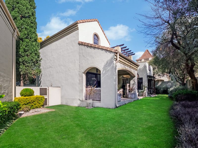 3 Bedroom 2 Bathroom Duplex in Lonehill Village Estate - Photo 2