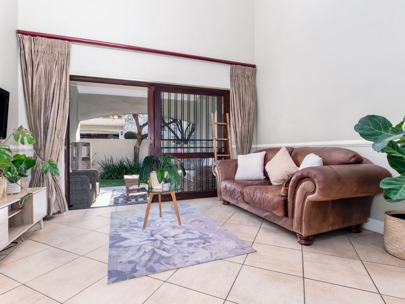 3 Bedroom 2 Bathroom Duplex in Lonehill Village Estate - Photo 6