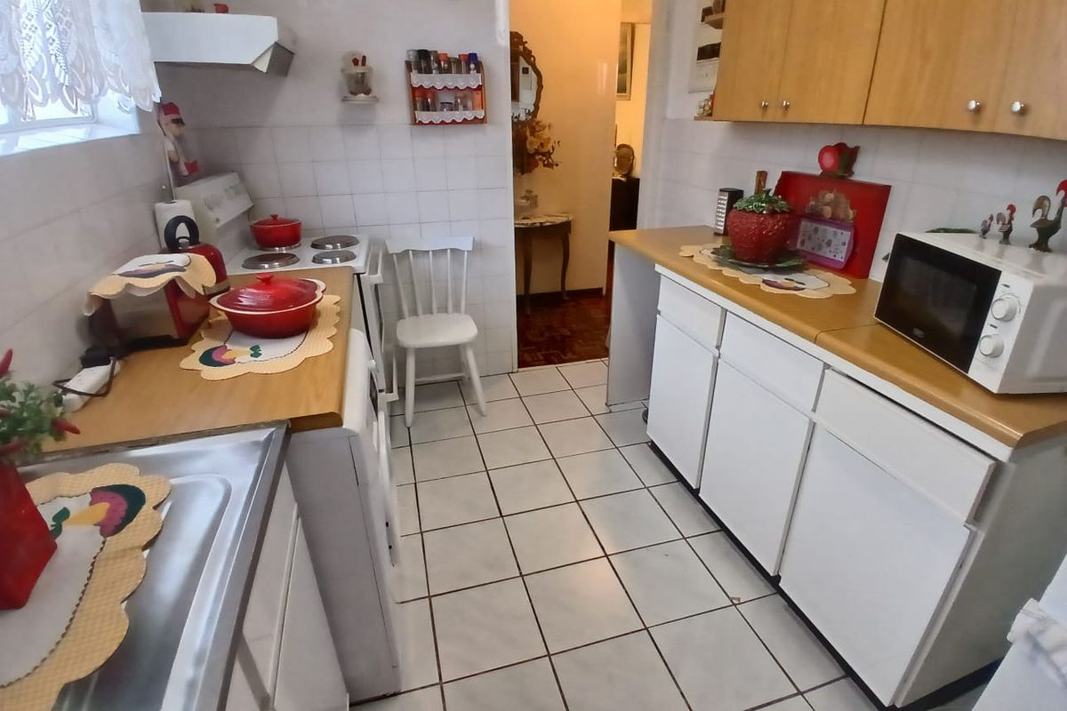 2 BEDROOM APARTMENT FOR SALE IN BEDFORD GARDENS - Photo 4