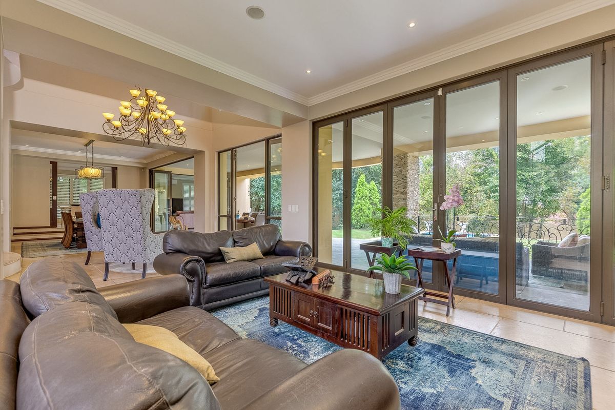 An Exquisite Tuscan-Inspired Luxury Residence in Prestigious Bryanston East - Photo 5