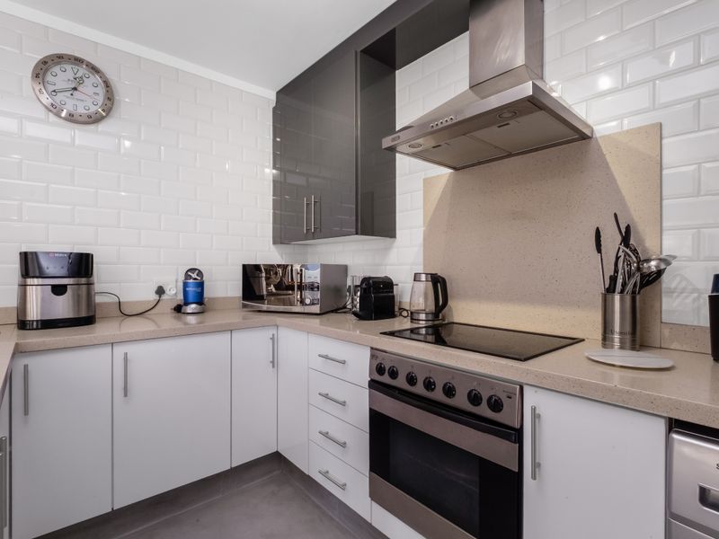 Fully Furnished 2-Bedroom Home with Private Pool and Entertainer's Patio Available 1 July 2026 - Photo 7