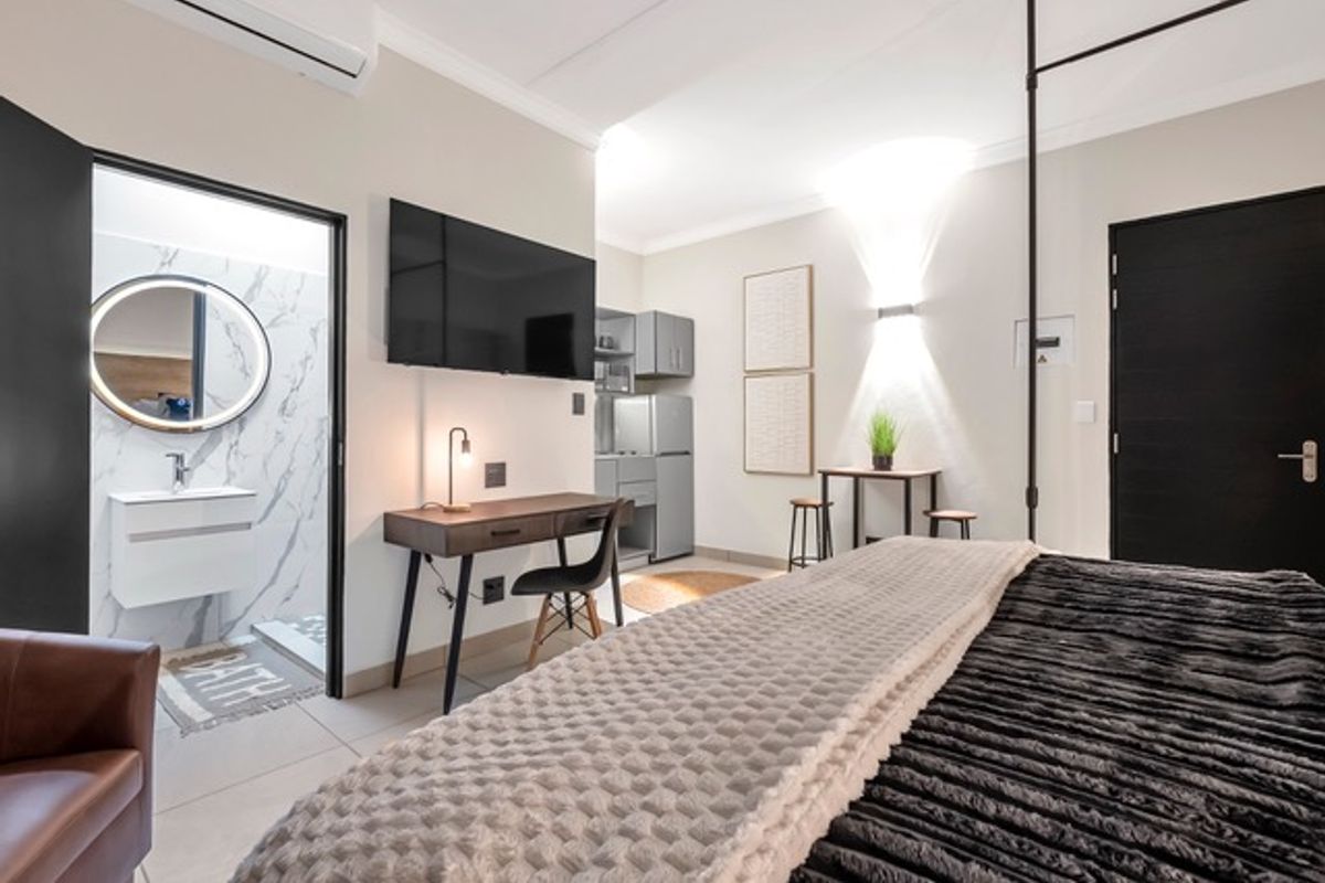 FURNISHED STUDIO APARTMENT FOR RENT IN SANDTON - Photo 3