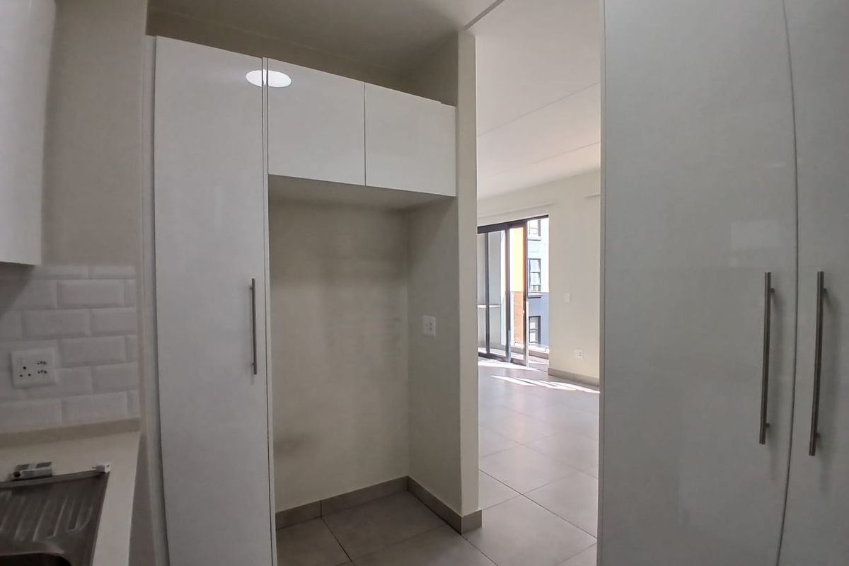 1 Bedroom Apartment for Rent at The Bedfordview Frontier - Photo 3