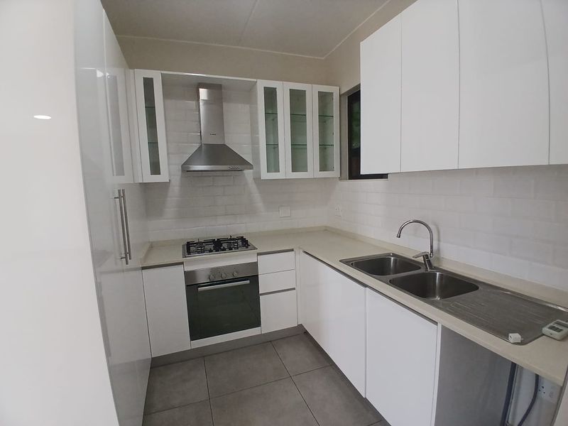 1 Bedroom Apartment for Rent at The Bedfordview Frontier - Photo 2