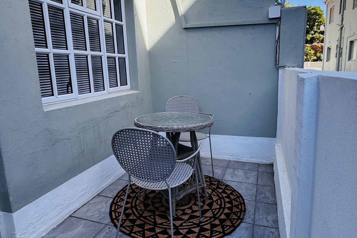 SUPER STUDIO WITH GARAGE AND FULLY FURNISHED !! - Photo 5