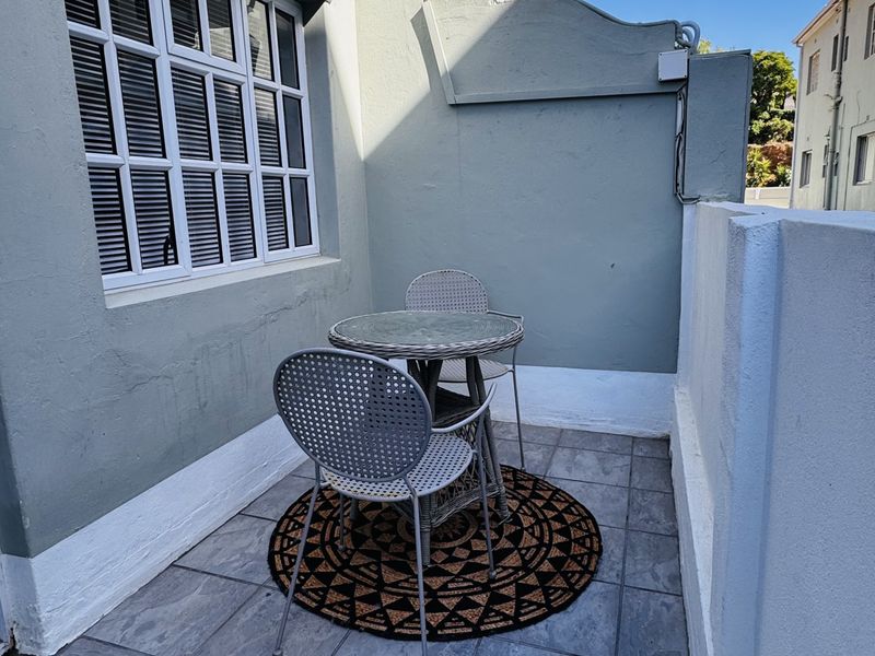 SUPER STUDIO WITH GARAGE AND FULLY FURNISHED !! - Photo 5