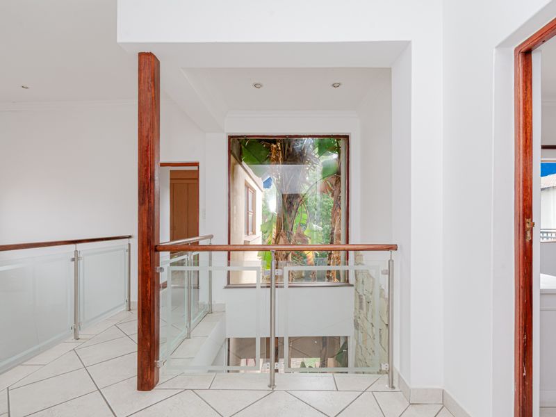 5 Bedroom Home with Inverter - Photo 6