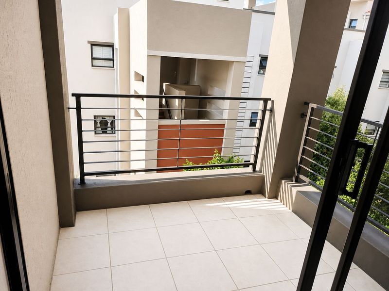 Modern 1-Bedroom Loft in Casablanca - Photo 9