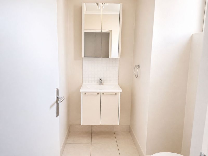 Modern 1-Bedroom Loft in Casablanca - Photo 4