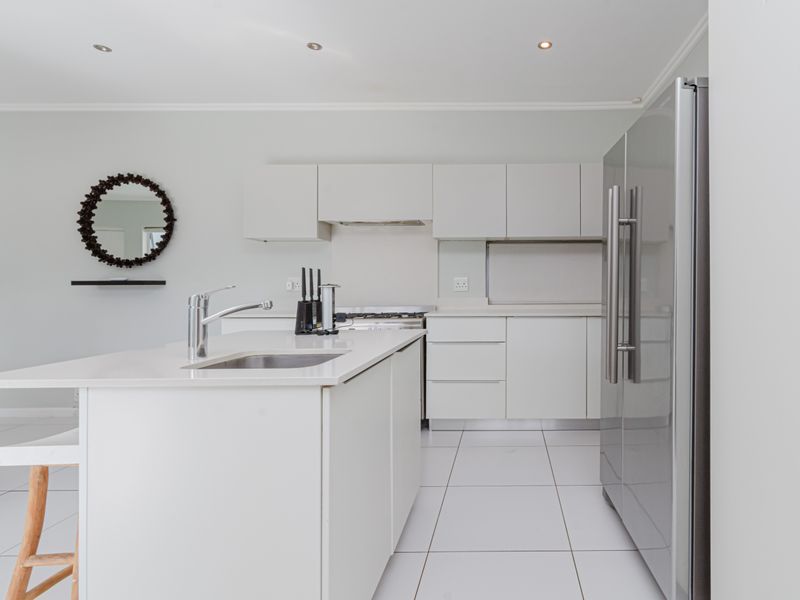 3 Bedroom Modern Home on Mount Street Bryanston - Photo 9