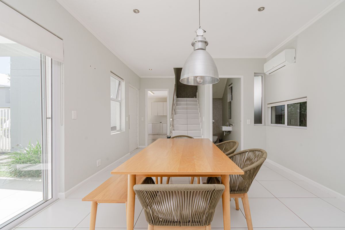 3 Bedroom Modern Home on Mount Street Bryanston - Photo 3