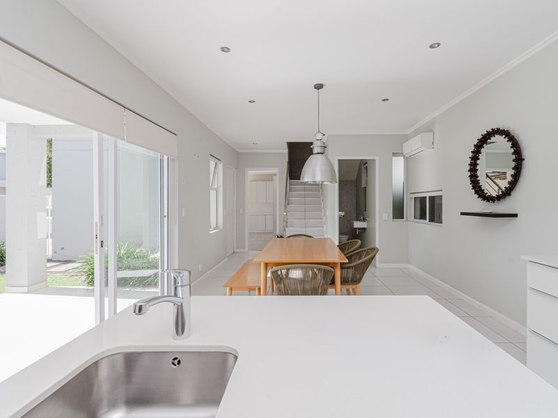 3 Bedroom Modern Home on Mount Street Bryanston - Photo 10