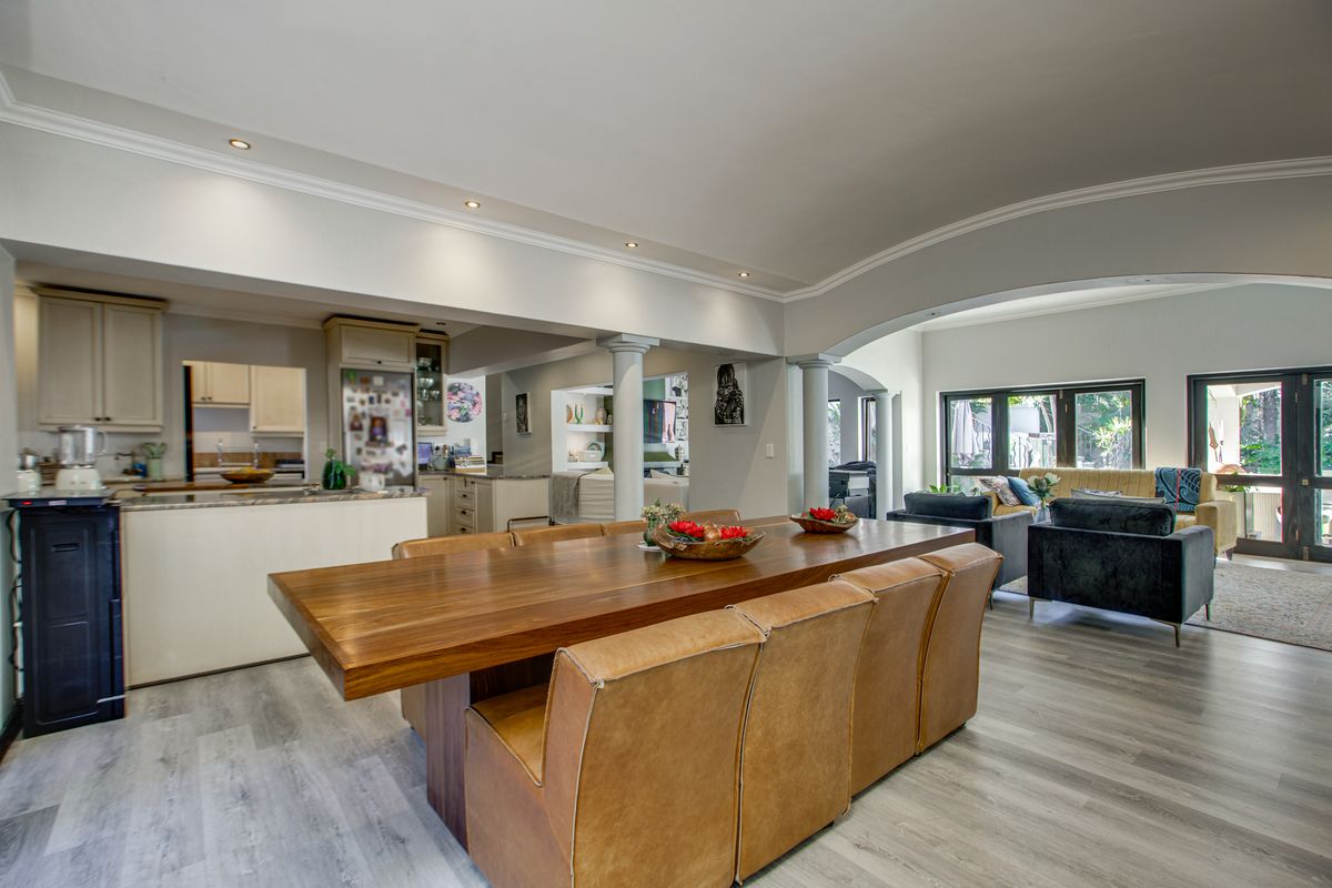 Sophisticated Family Living in Exclusive Bryanston East - Photo 4