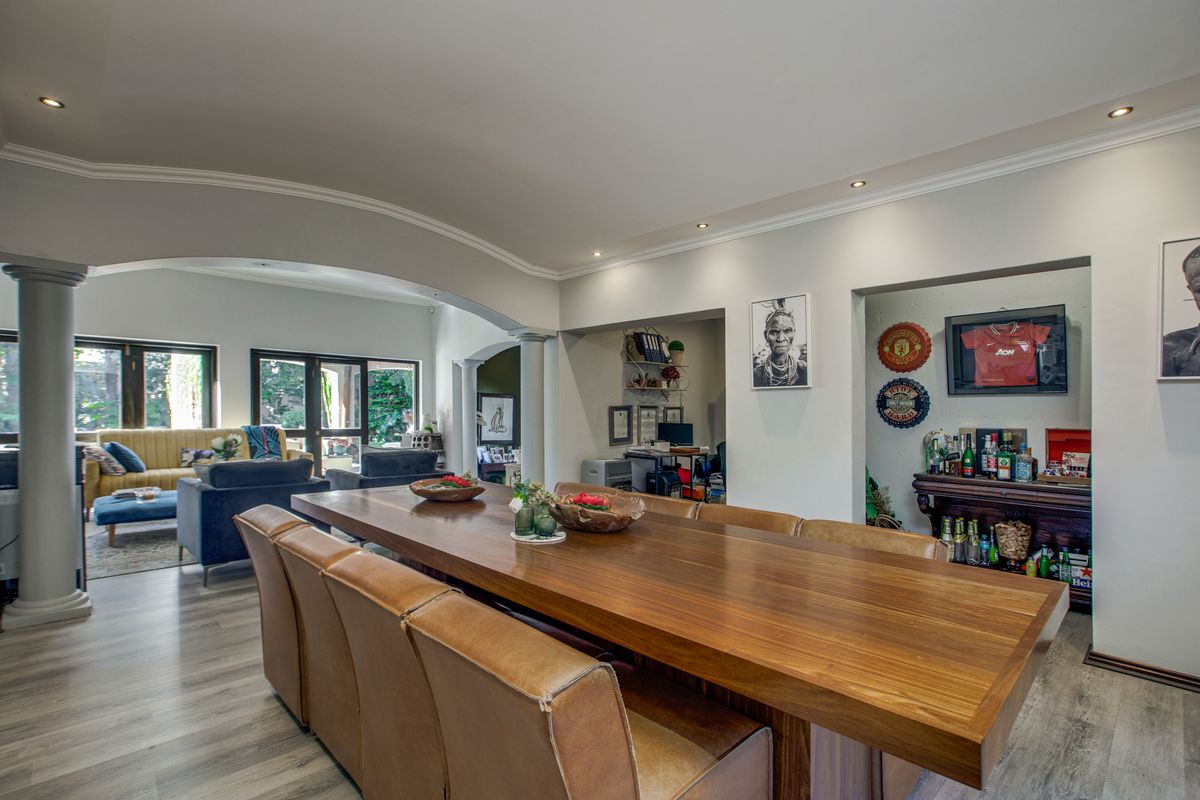 Sophisticated Family Living in Exclusive Bryanston East - Photo 5