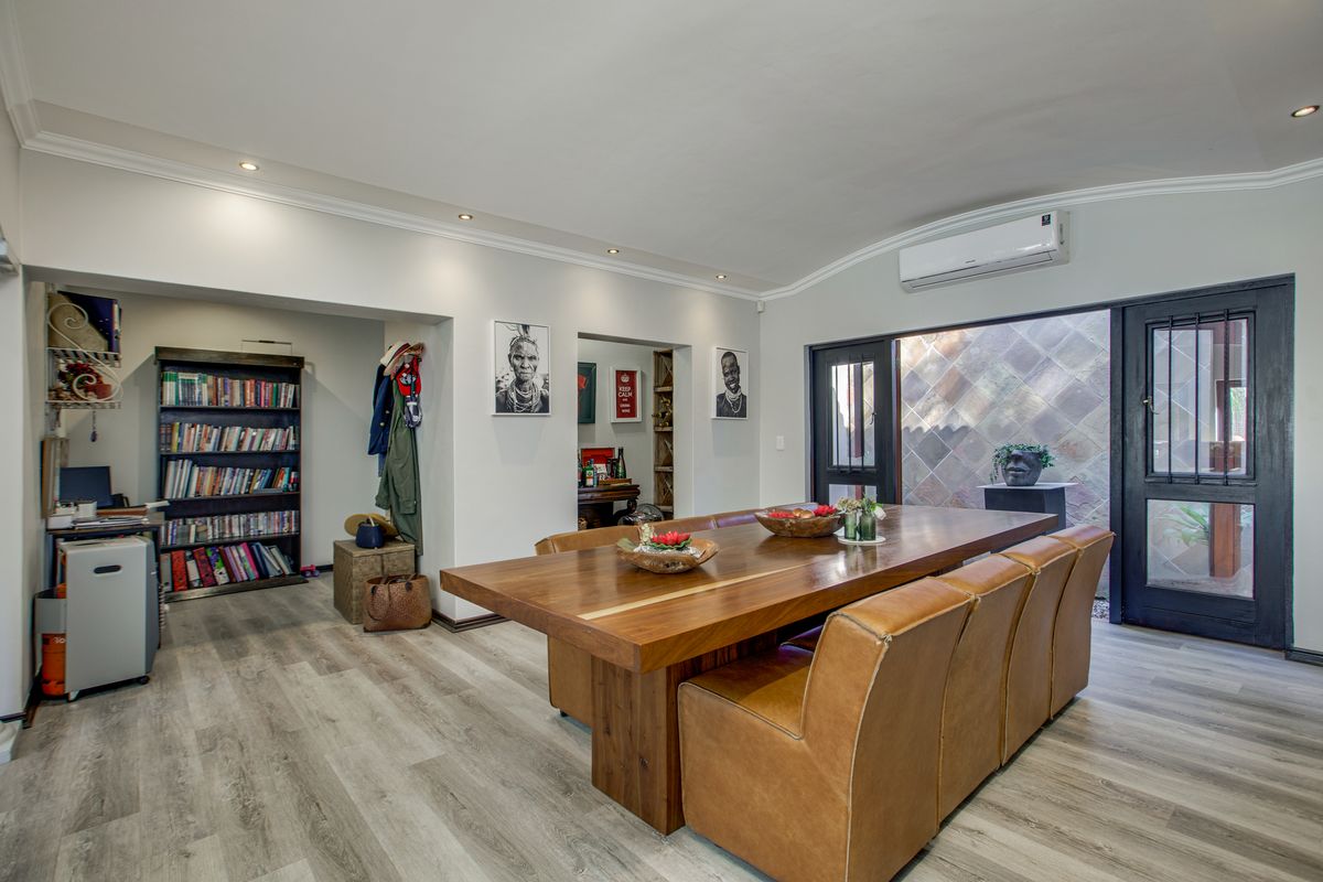 Sophisticated Family Living in Exclusive Bryanston East - Photo 3