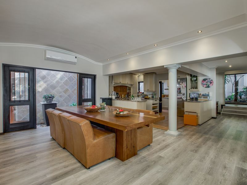 Sophisticated Family Living in Exclusive Bryanston East - Photo 2