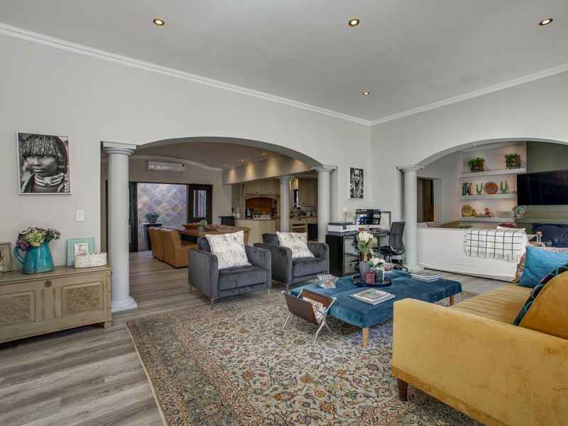 Sophisticated Family Living in Exclusive Bryanston East - Photo 7