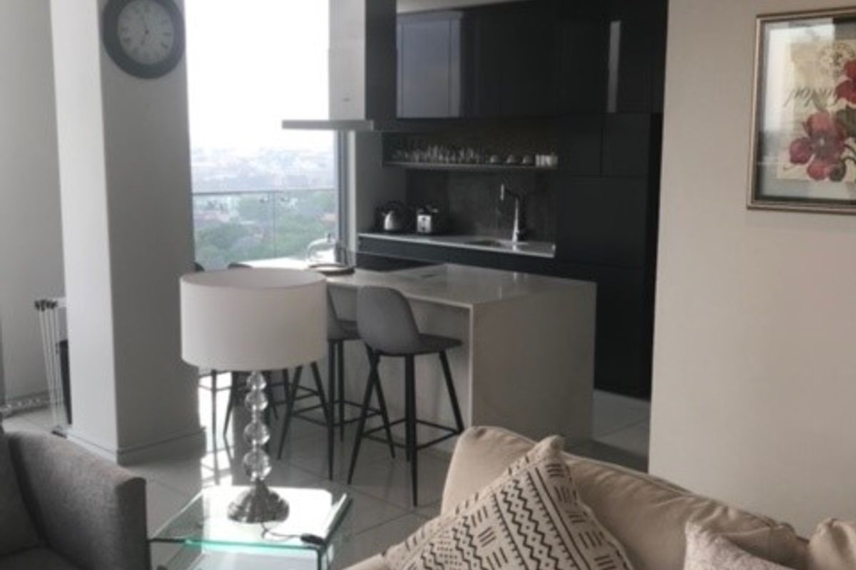 Penthouse with all the Perks! - Photo 4