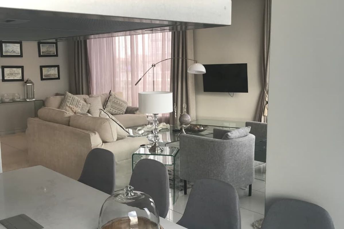 Penthouse with all the Perks! - Photo 2