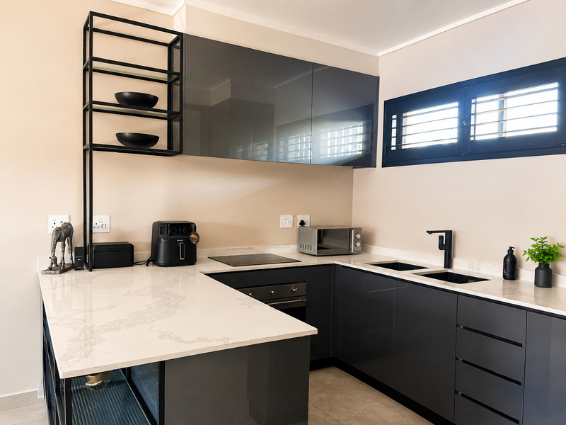 Stylish 2 Bedroom Furnished Apartment at The Emerald, Hyde Park - Photo 3