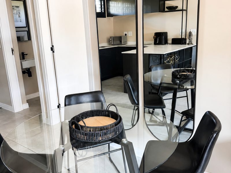 Stylish 2 Bedroom Furnished Apartment at The Emerald, Hyde Park - Photo 5