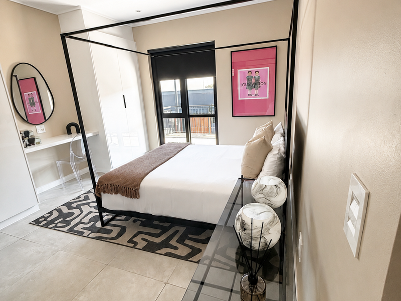 Stylish 2 Bedroom Furnished Apartment at The Emerald, Hyde Park - Photo 1